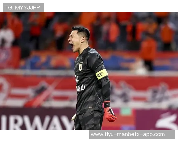 达兰头球破门被判越位VAR确认进球无效王大雷险守十指关